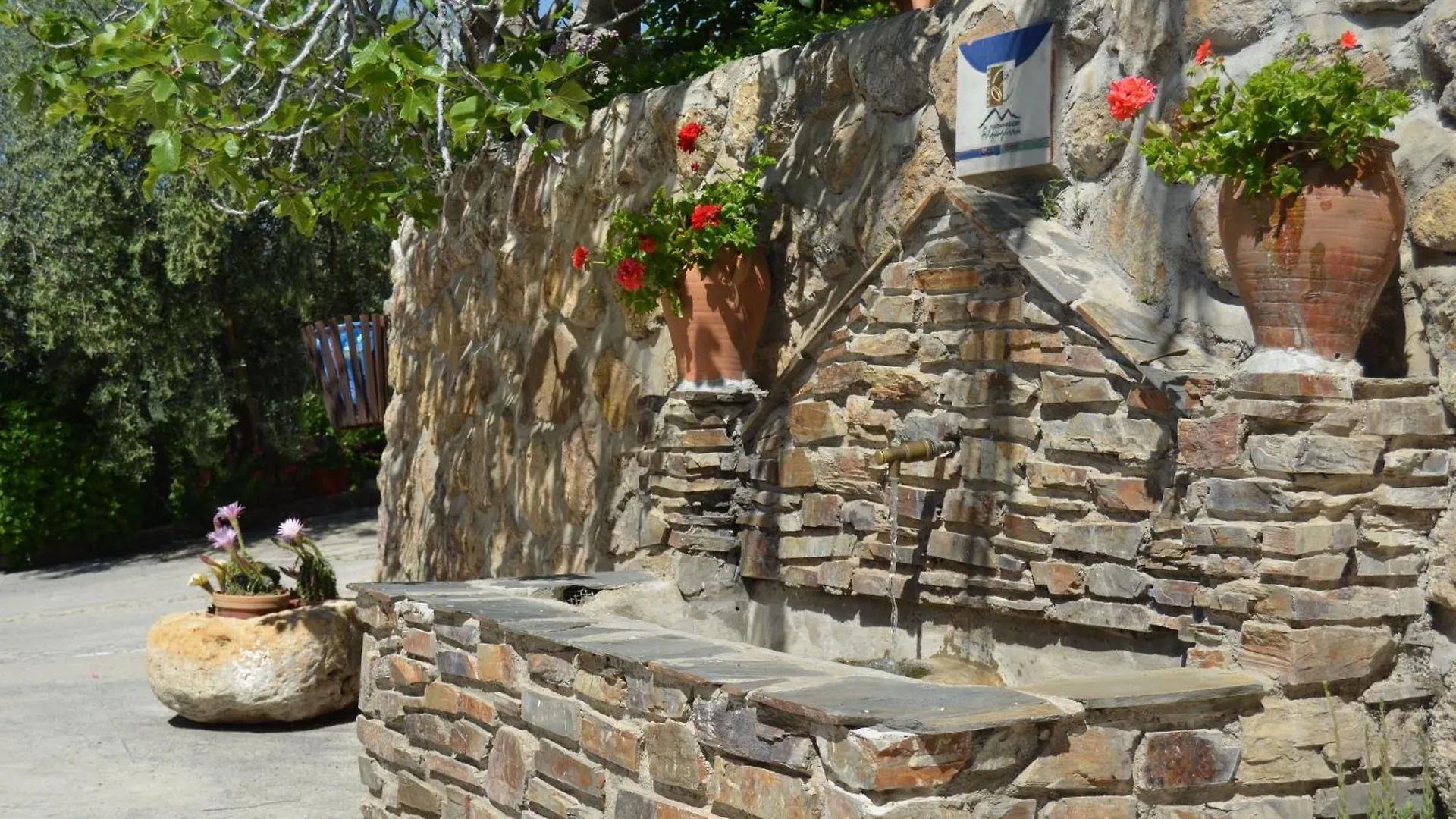 Gemuetliches Haus Mit Garten Und Schwimmbad Valor Spain